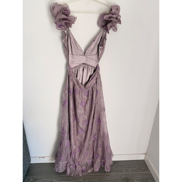 PETAL & PUP Harmony Maxi Dress Size Medium - Picture 4 of 9